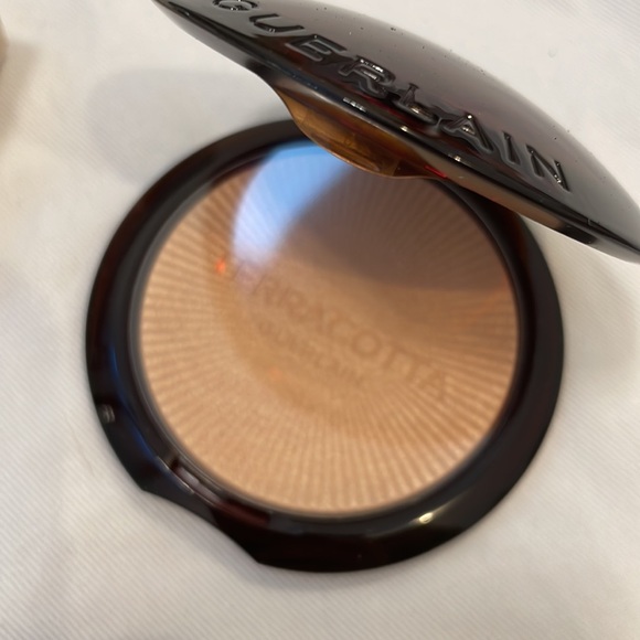 Guerlain TERRACOTTA LUMINIZER poudre compacte #00 cool ivory - Picture 2 of 3